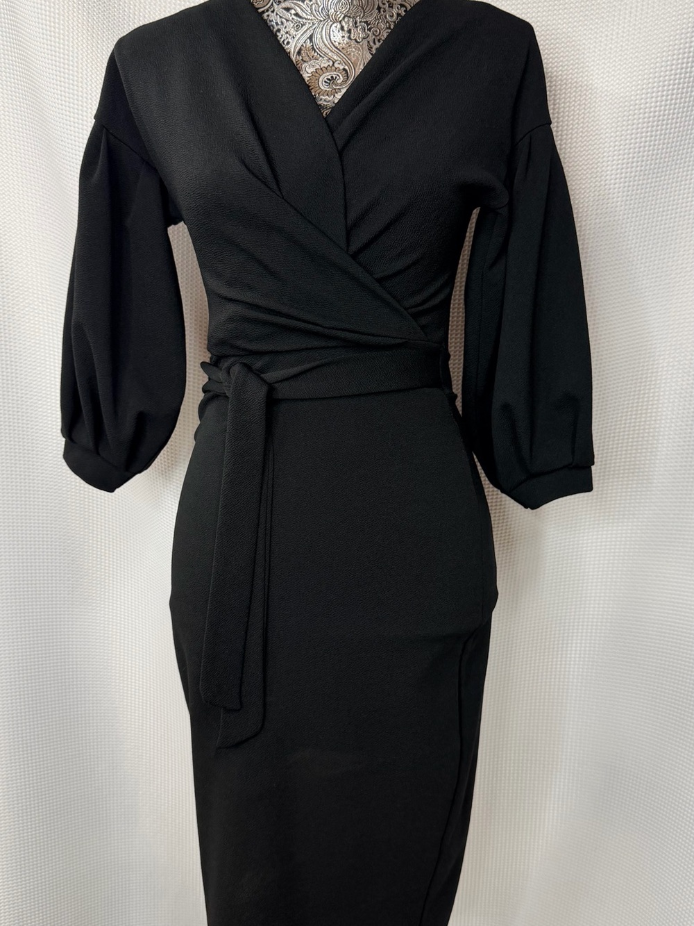 Boohoo Black Midi Dress with Tie Waist and Balloon Sleeves